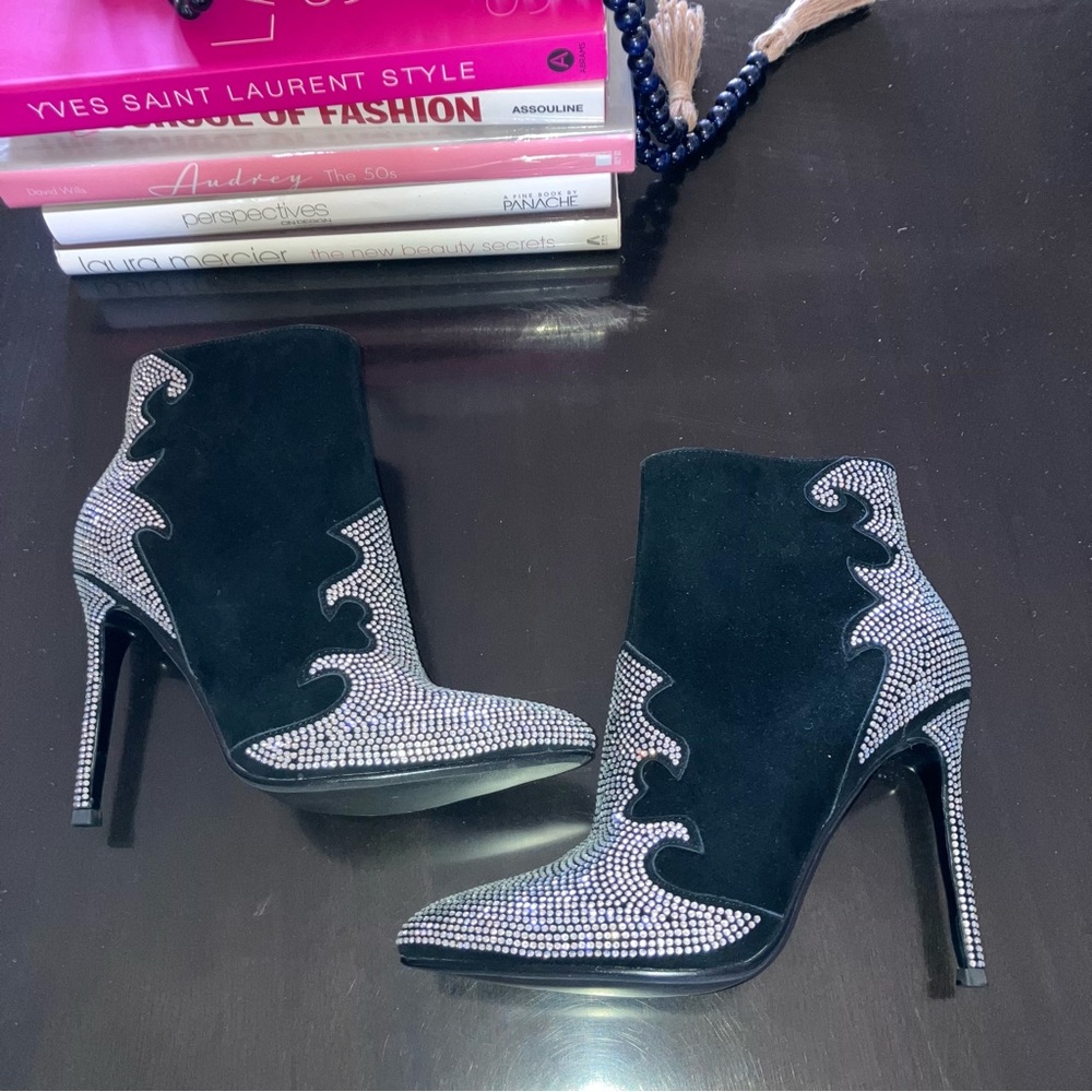 LN SCALA Rhinestone Stiletto Booties Boots- Sz 7.5